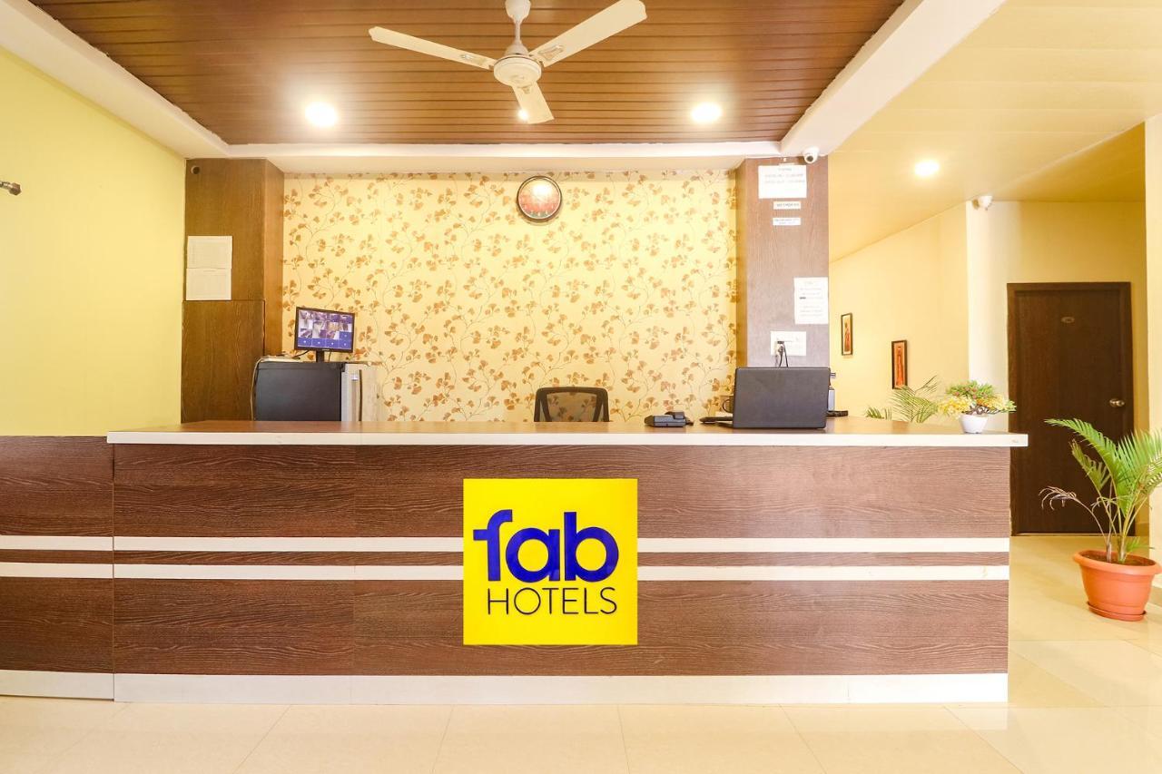 Fabexpress Airport Stay Inn - Nr Hyderabad International Airport, Shamshabad Εξωτερικό φωτογραφία
