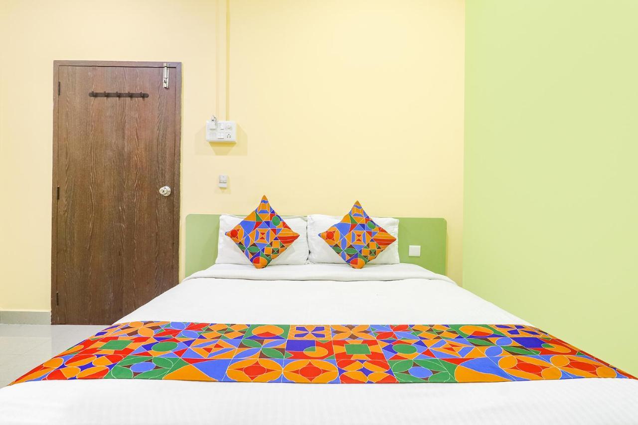 Fabexpress Airport Stay Inn - Nr Hyderabad International Airport, Shamshabad Εξωτερικό φωτογραφία