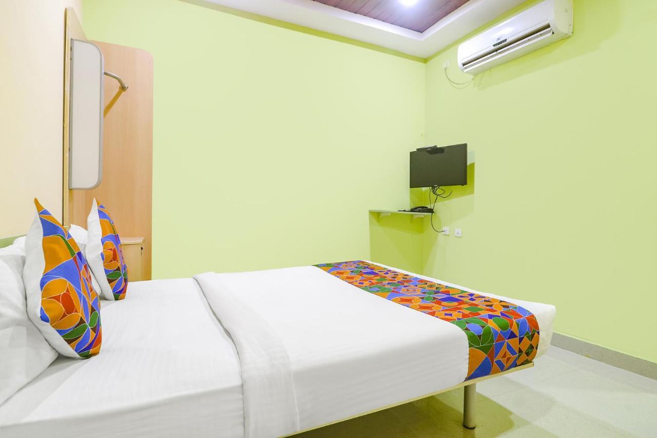 Fabexpress Airport Stay Inn - Nr Hyderabad International Airport, Shamshabad Εξωτερικό φωτογραφία