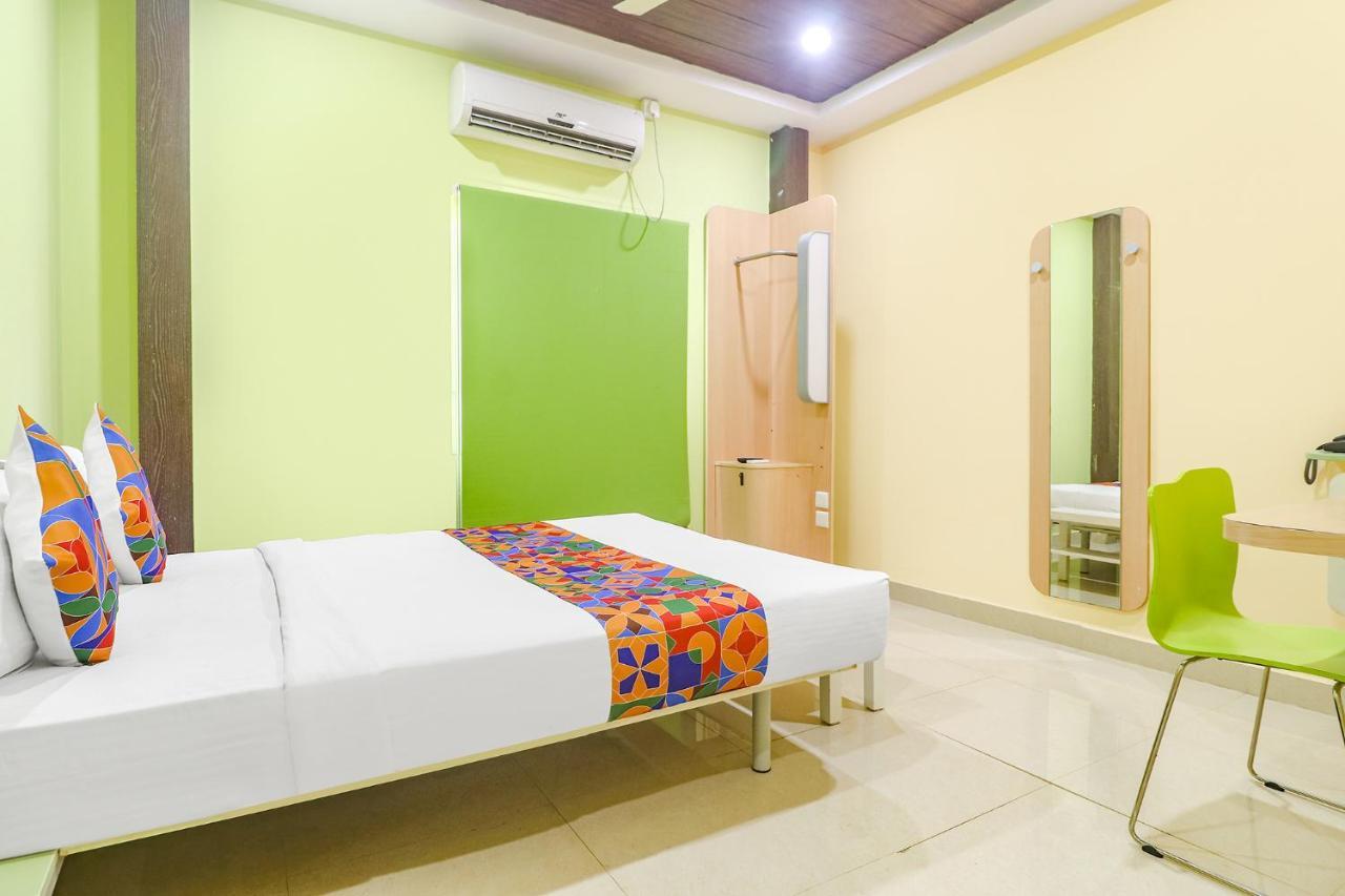Fabexpress Airport Stay Inn - Nr Hyderabad International Airport, Shamshabad Εξωτερικό φωτογραφία